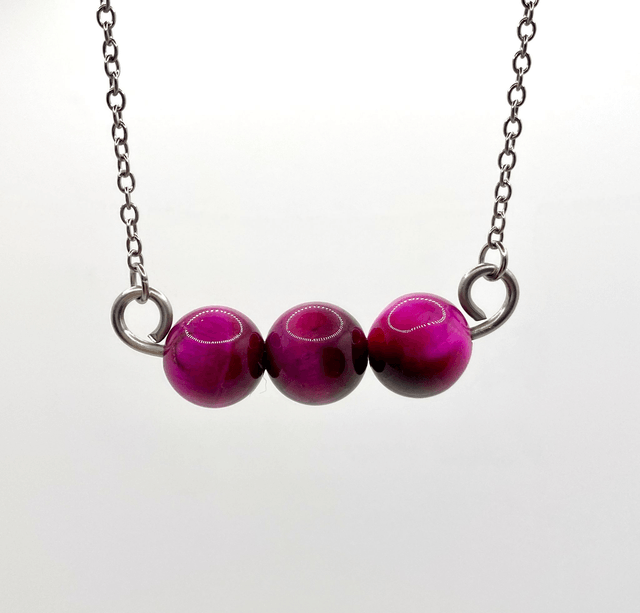 Pendentif Trio en Œil de Tigre Rose – Énergie et Élégance