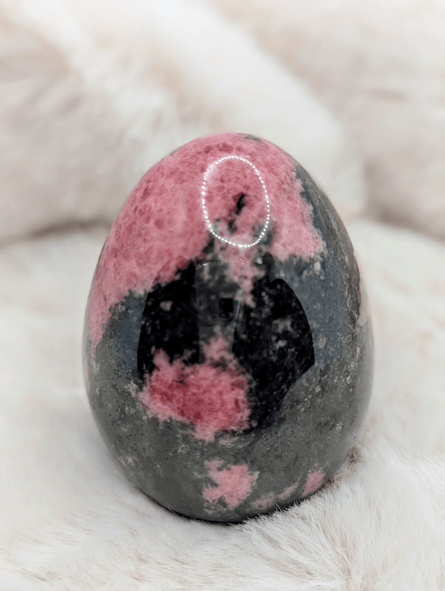 Œuf en Rhodonite