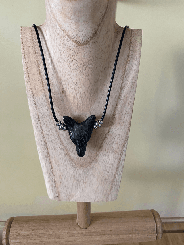 Pendentif Loup en Obsidienne Dorée sur cordon en Cuir - Pendentif Homme